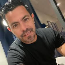 files/Pedro_review.jpg