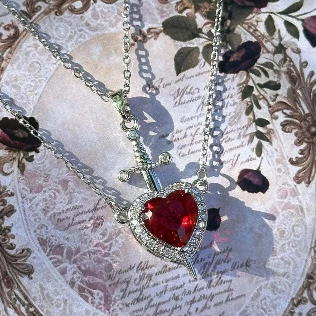Collar Corazón y espada